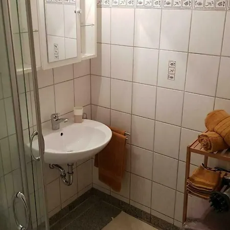 Wiesengluck Apartment *